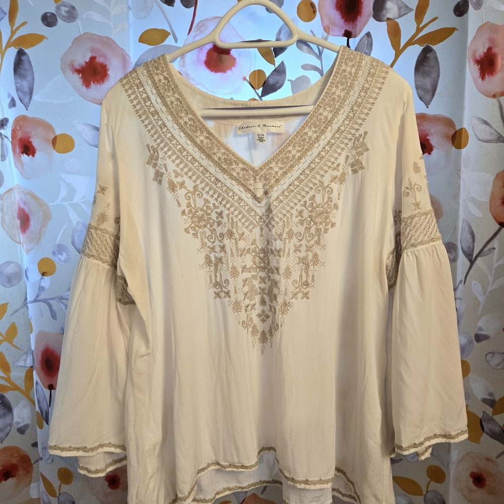 Chelsea & Theodore Cream Embroidered V-Neck Blouse
